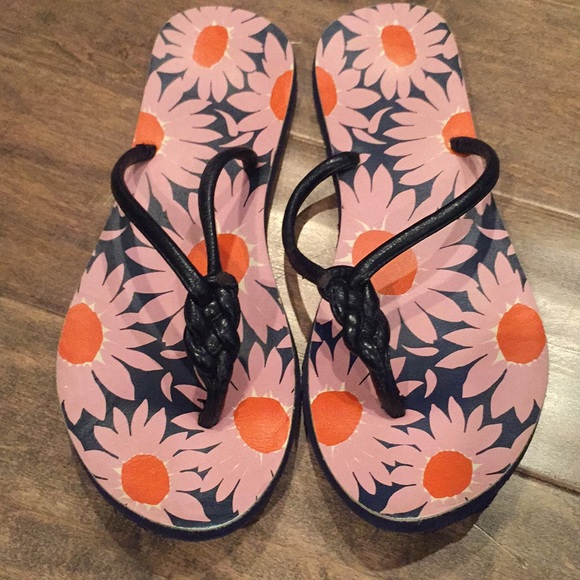 Vera Bradley Shoes - Vera Bradley sandals